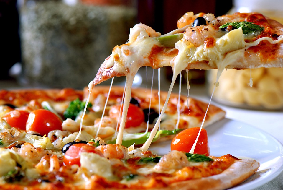Popular food in the world -Pizza